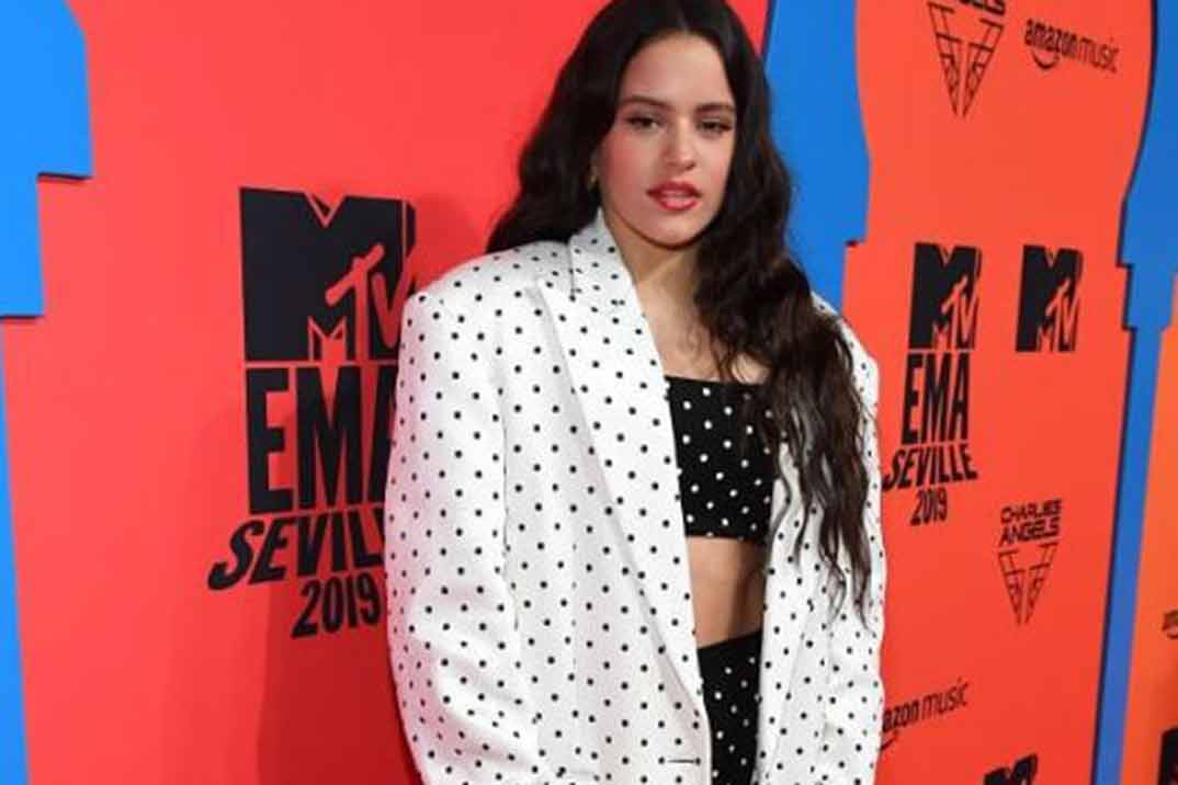 Rosalía triunfa en Sevilla en los MTV EMAs