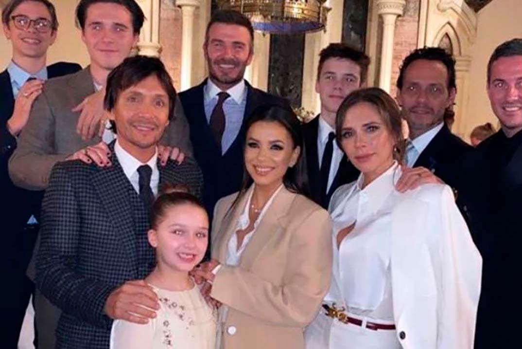 David y Victoria Beckham bautizan a sus hijos Cruz y Harper