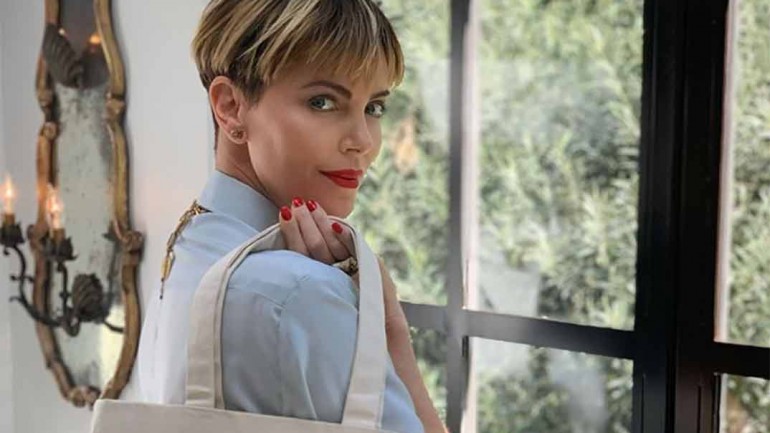 El desgarrador relato de Charlize Theron: cómo su madre mató a su padre en defensa propia