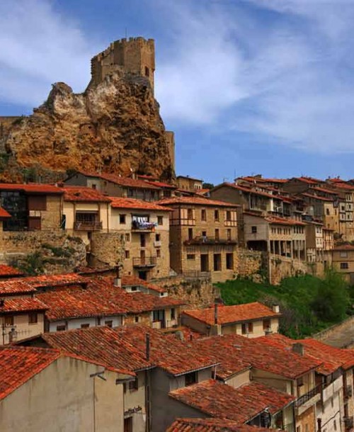 Ciudad de Frías, escápate estas navidades a la ciudad más pequeña de España