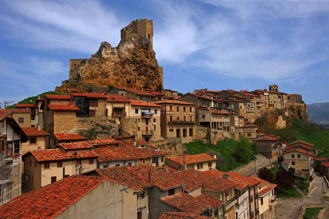 Ciudad de Frías, escápate estas navidades a la ciudad más pequeña de España