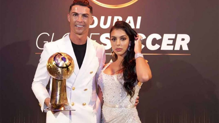 Cristiano Ronaldo despide el año recibiendo el premio al mejor jugador de la temporada