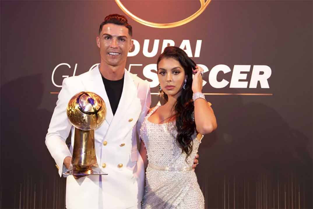 Cristiano Ronaldo despide el año recibiendo el premio al mejor jugador de la temporada