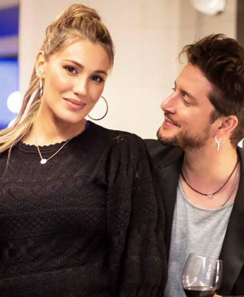 Almudena Navalón se «cuela» en el nuevo videoclip de Manuel Carrasco