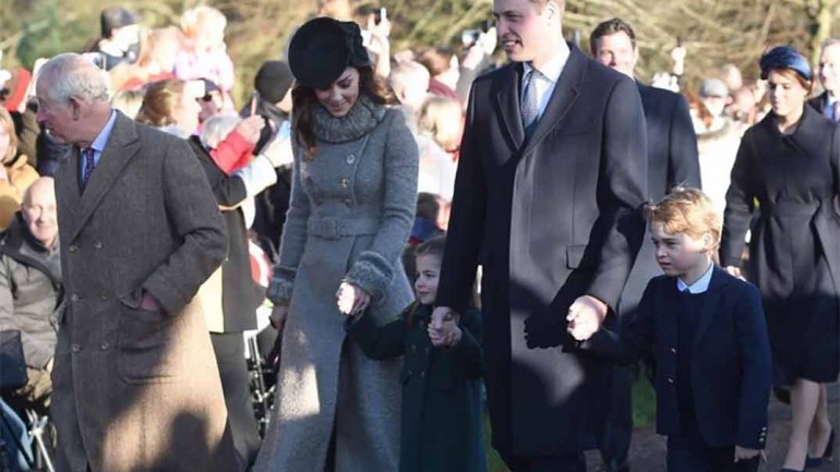El debut de George y Charlotte de Cambridge en la tradicional misa de Navidad