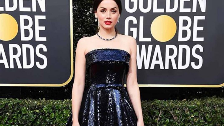 Ana de Armas deslumbra en los Globos de Oro