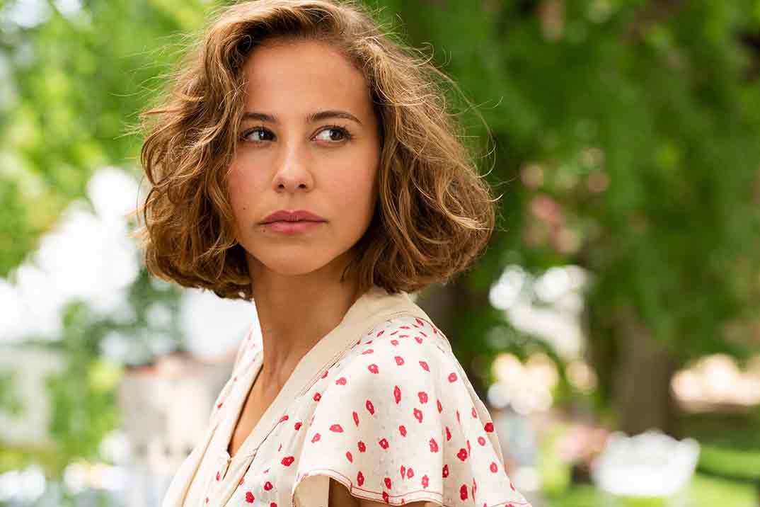 «Dime quién soy» – Protagonizada por Irene Escolar: Estreno en Movistar