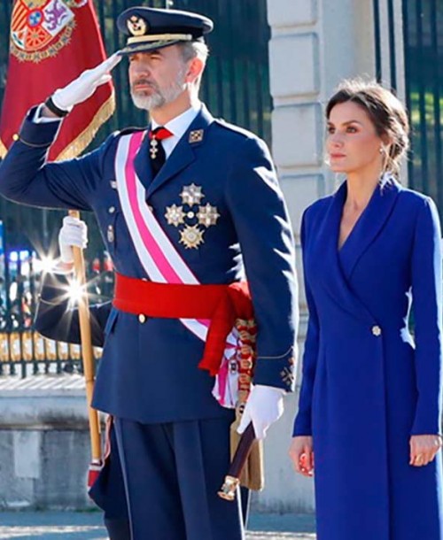 La reina Letizia estrena su look más espectacular en la Pascua Militar