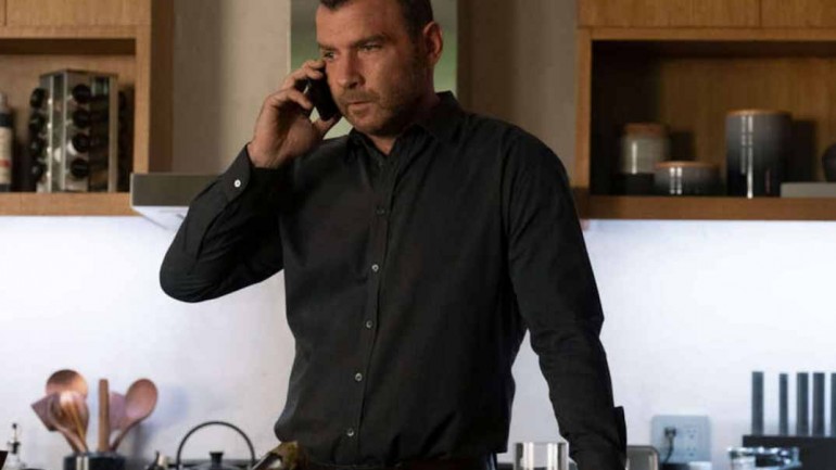 «Ray Donovan» – Temporada 7 Capítulo 8: Passport and a Gun
