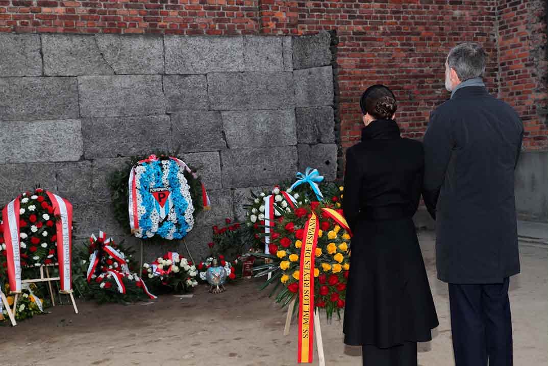 Reyes Felipe y Letizia - Auschwitz-Birkenau © Casa S.M. El Rey