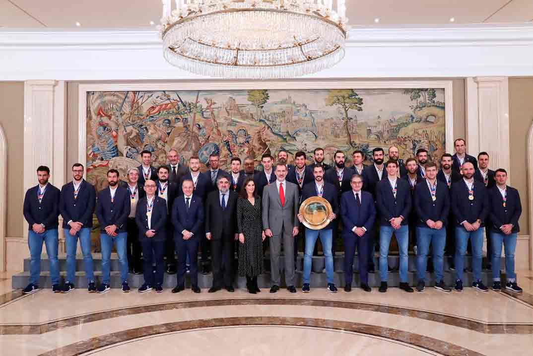 Los Reyes Felipe y Letizia recibieron a la Selección Nacional de Balonmano, campeona de Europa 2020 © Casa S.M. El Rey