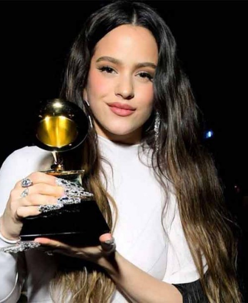 Rosalía vuelve a hacer historia en los Premios Grammy