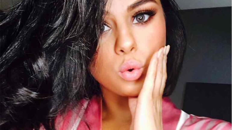 El cambio de look de los famosos gracias a las lentillas