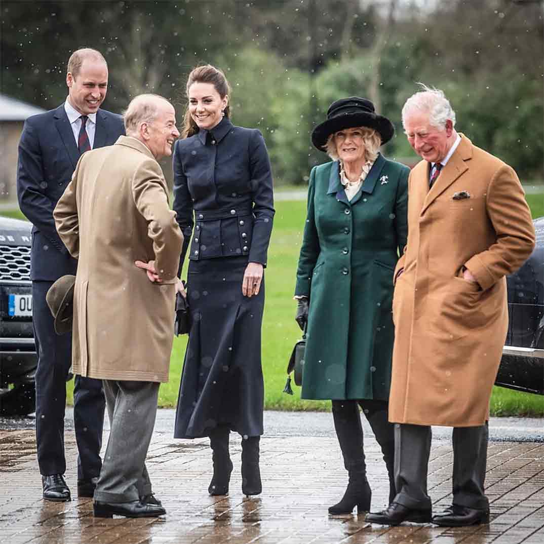 Los Duques de Cambridge con el Príncipe Carlos y Camila Parker Bowles © kesingtonroyal/Instagram