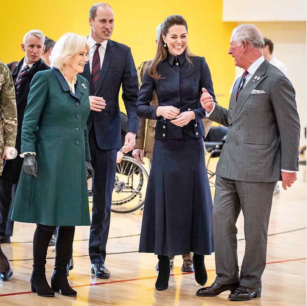 Los Duques de Cambridge con el Príncipe Carlos y Camila Parker Bowles © kesingtonroyal/Instagram
