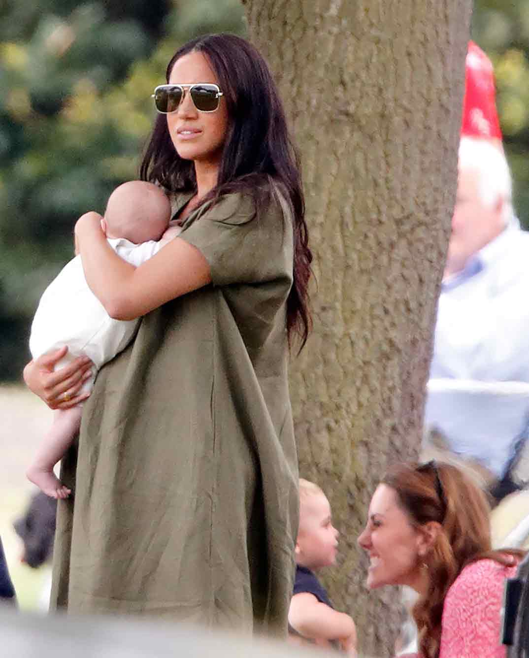 Meghan Markle con el pequeño Archie