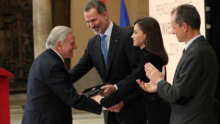 Reyes Felipe y Letizia - Premios Nacionales de Investigación 2019 © Casa S.M. El Rey
