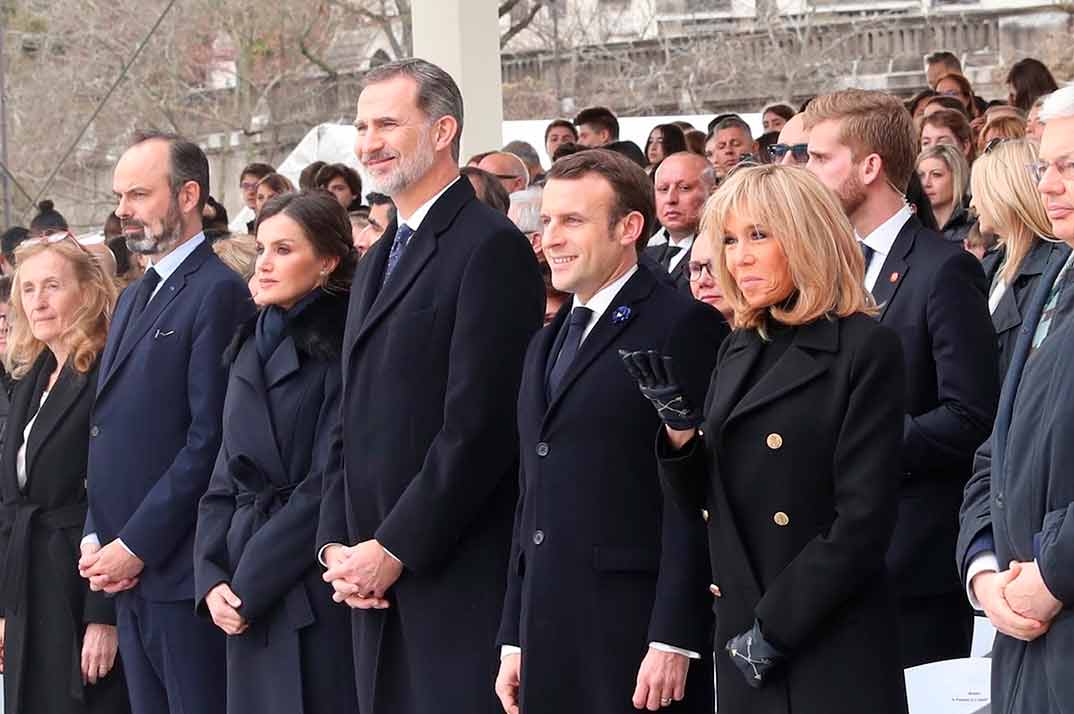 Los reyes Felipe y Letizia con Emmanuel Macron y su esposa Brigitte Macron - París © Casa S.M. El Rey