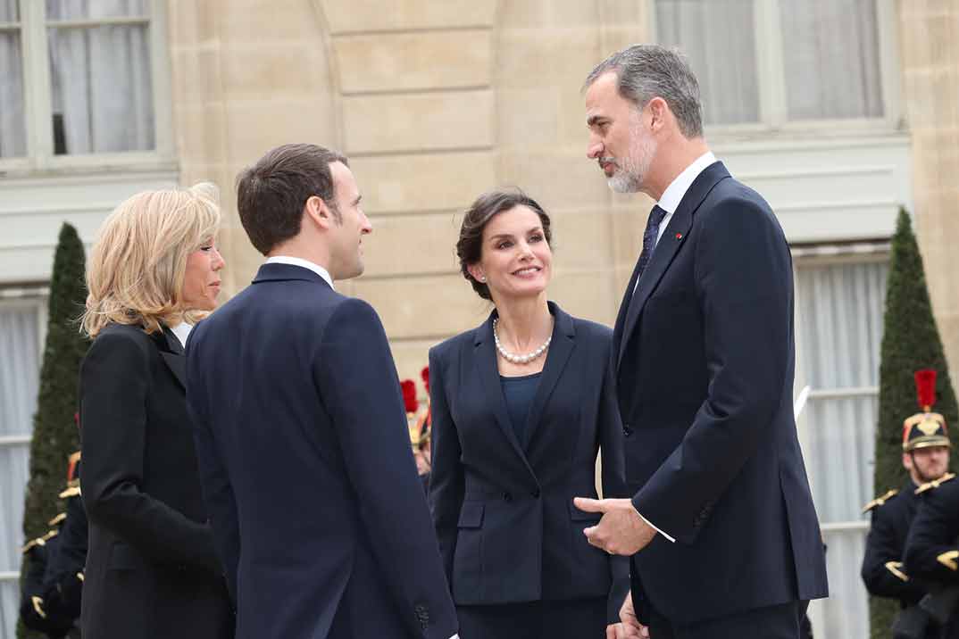 Los reyes Felipe y Letizia con Emmanuel Macron y su esposa Brigitte Macron - París © Casa S.M. El Rey