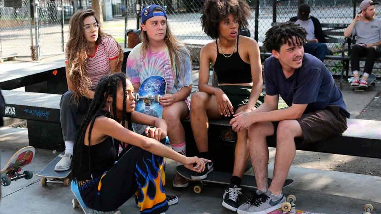 Así es ‘Betty’, basada en la aclamada película ‘Skate Kitchen’
