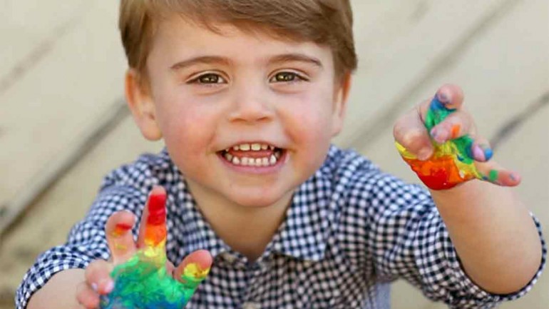 Las divertidas imágenes del príncipe Louis en su segundo cumpleaños