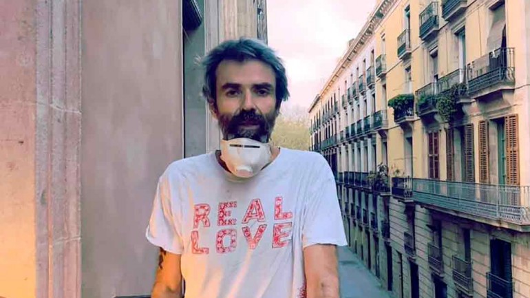 Pau Donés regresa a la música desde su balcón