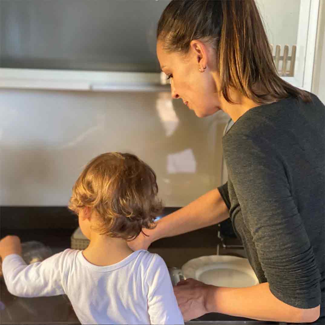 Eva González con su hijo Cayetano © Instagram