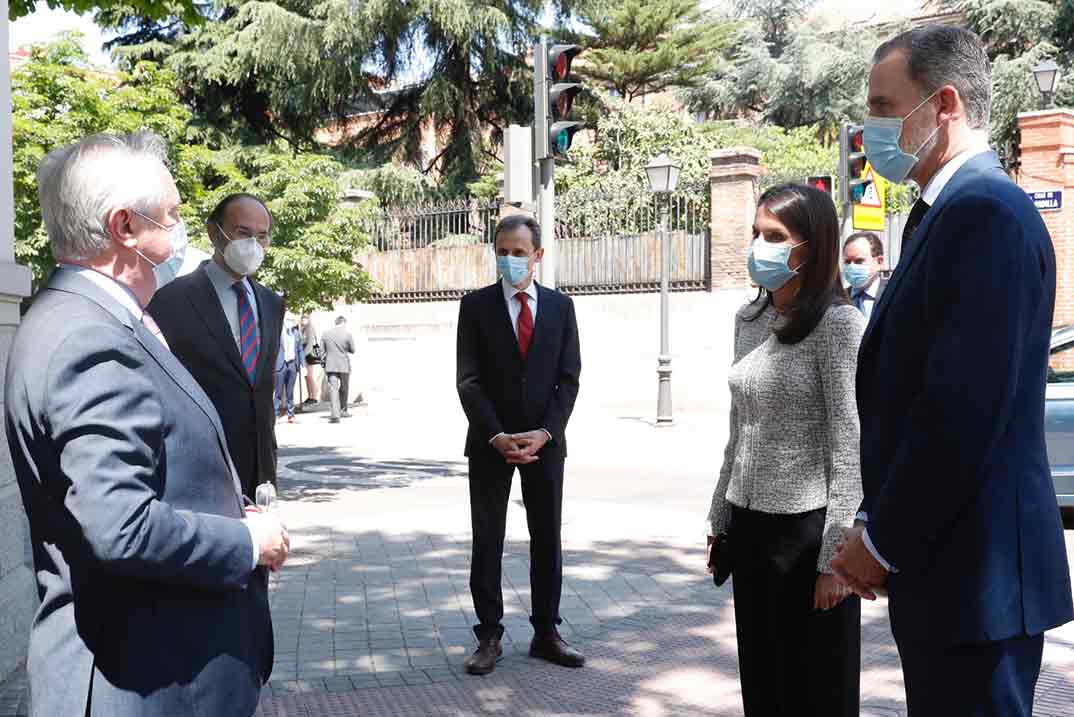 Reyes Felipe y Letizia - Real Instituto Elcano © Casa S.M. El Rey