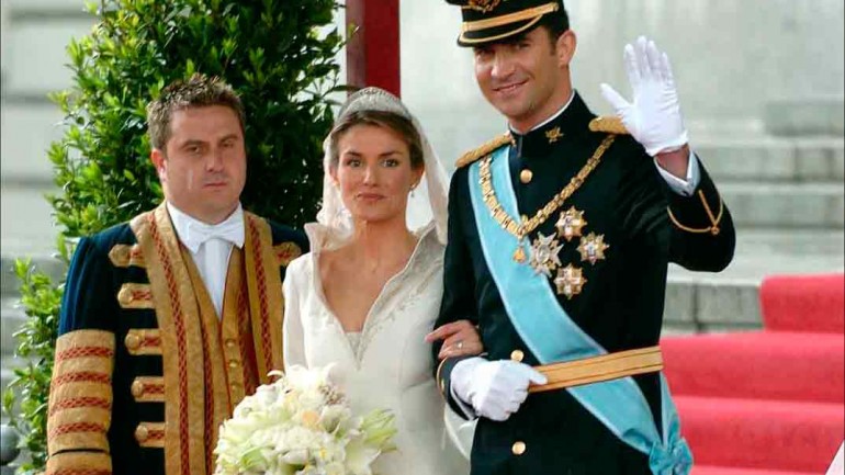 Los reyes Felipe y Letizia celebran su 16 aniversario de boda en confinamiento
