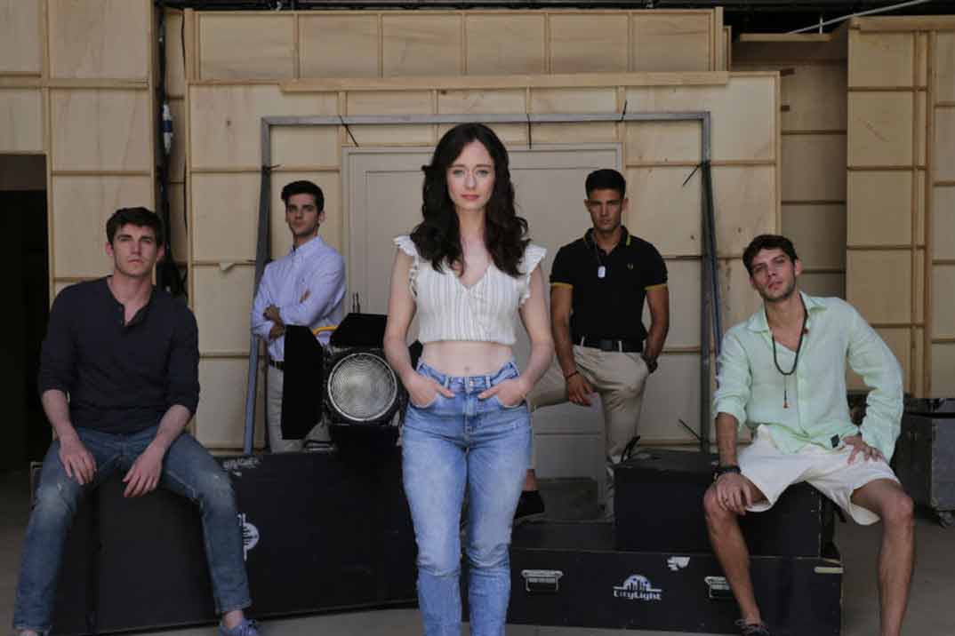 «Alba» la serie protagonizada por Elena Rivera llega Netflix tras su estreno en Antena 3
