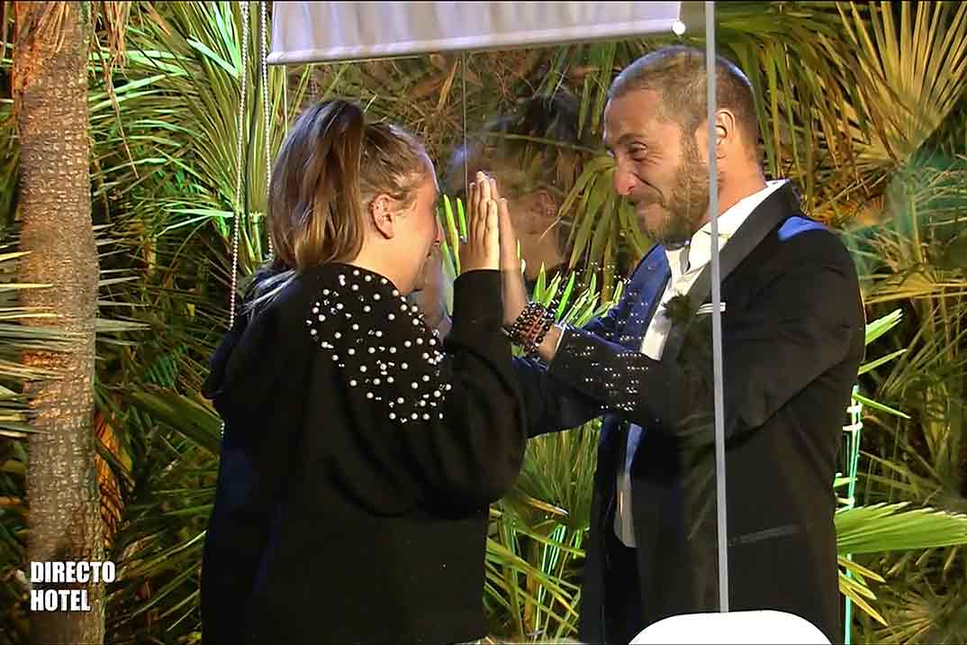 Antonio David y Rocío Flores - Supervivientes 2020 © Telecinco