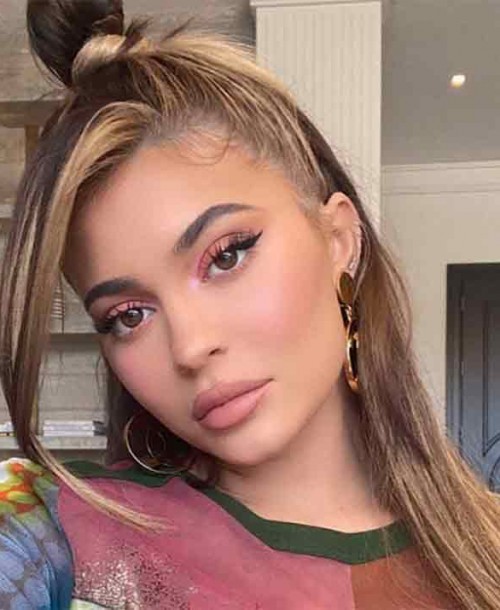 Forbes le quita el título de “milmillonaria” a Kylie Jenner