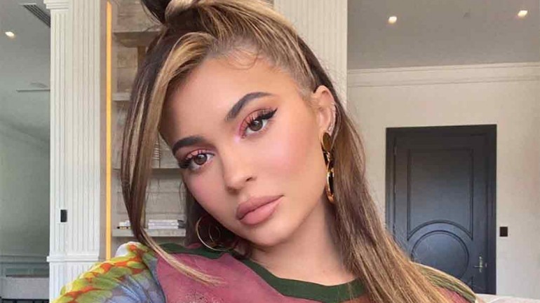 Forbes le quita el título de «milmillonaria» a Kylie Jenner