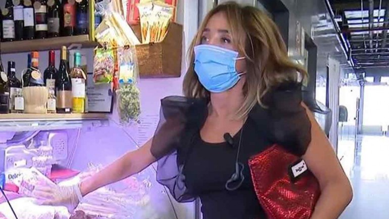 «La última cena» esta noche con María Patiño y Chelo García Cortés