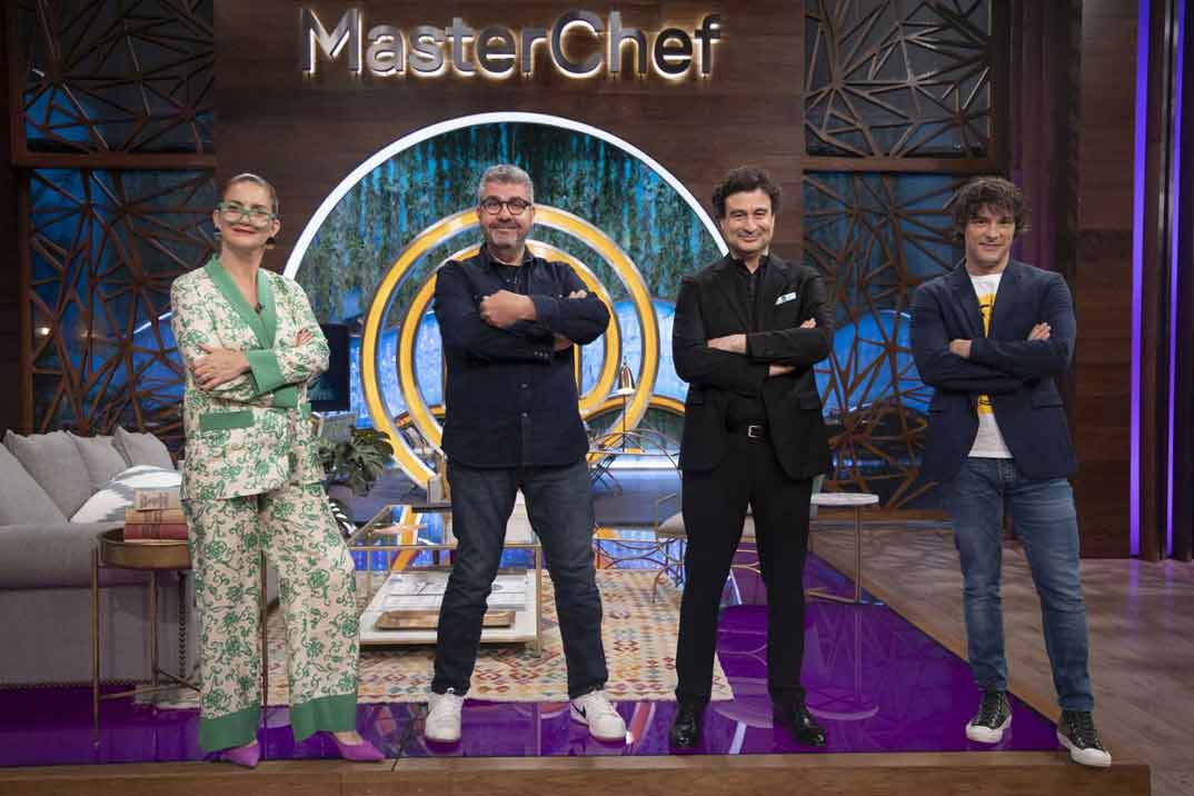 MasterChef 8: homenaje a todos los profesionales y los voluntarios del Covid-19 en la sede de Cruz Roja