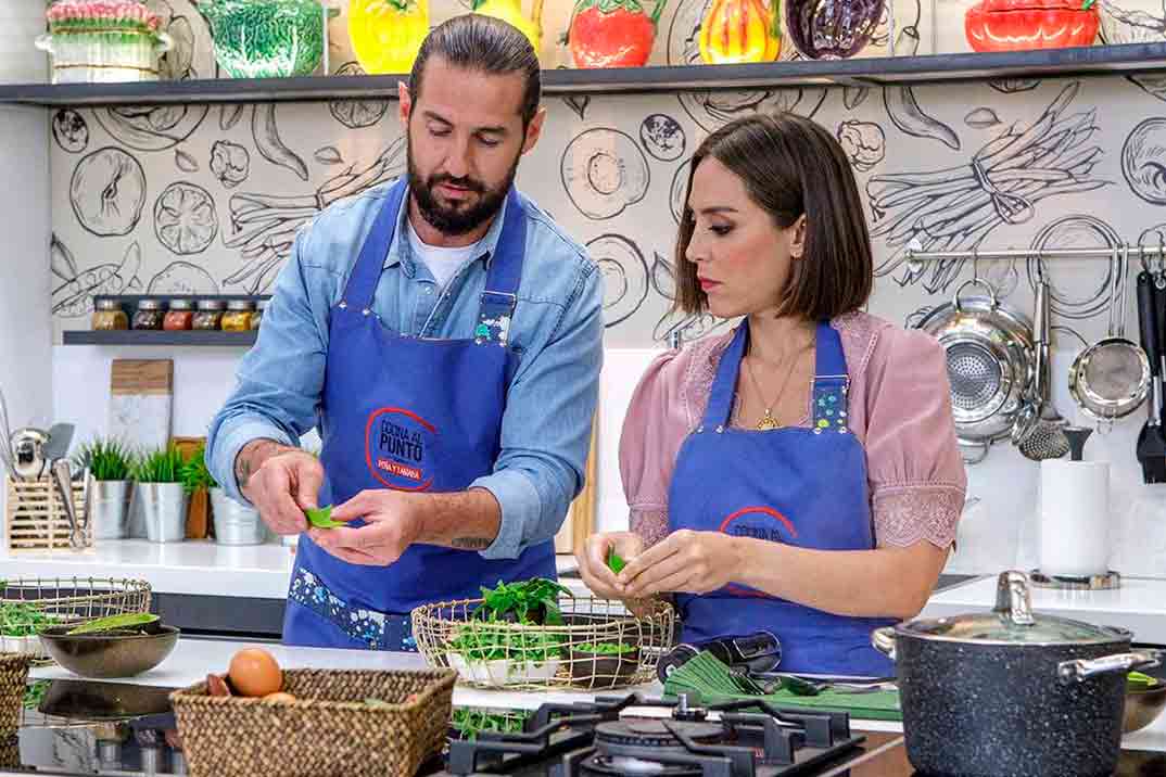 Javier Peña y Tamara Falcó - Cocina al punto con Peña y Tamara © RTVE