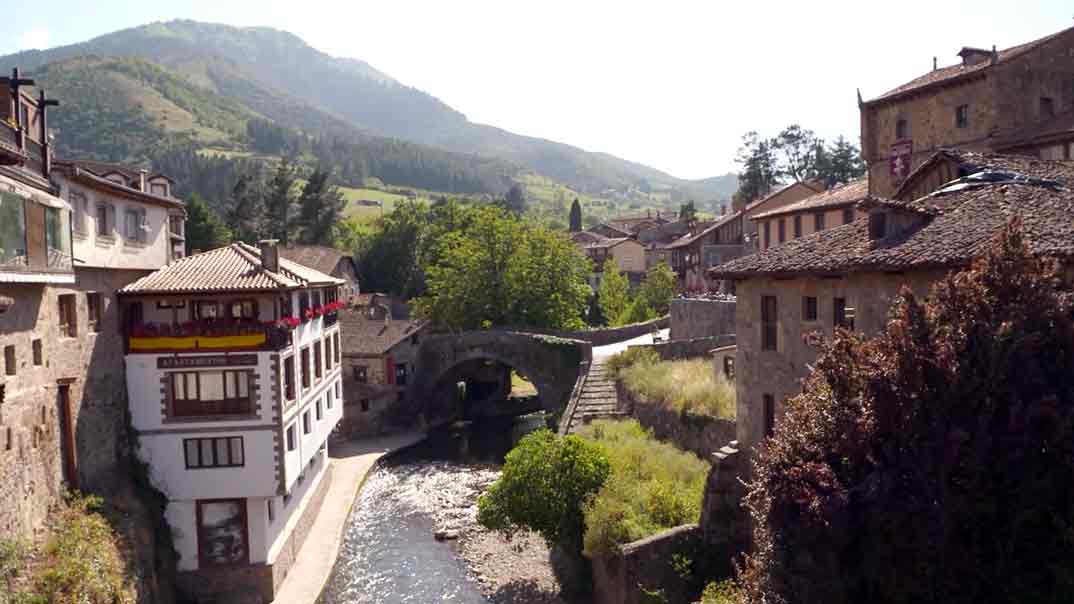 Viajeros Cuatro-Cantabria-Potes © Mediaset