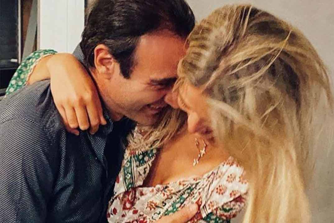 Enrique Ponce y Ana Soria: las románticas imágenes de su primer verano juntos