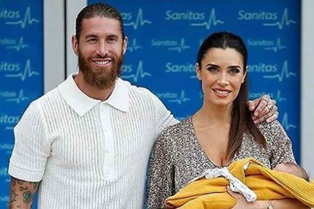 Pilar Rubio y Sergio Ramos nos presentan al pequeño Máximo Adriano