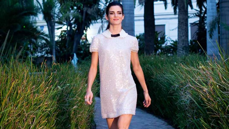 El perfecto estilismo de Clara Lago para el día y la noche