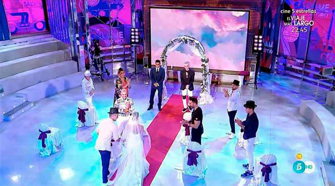 Fani y Christofer boda - Sálvame © Telecinco