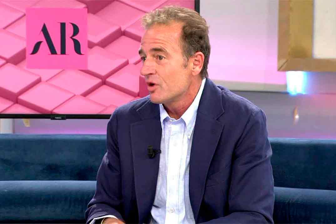Alessandro Lequio ante las declaraciones de Paz Padilla: «Cada uno lo lleva como puede»