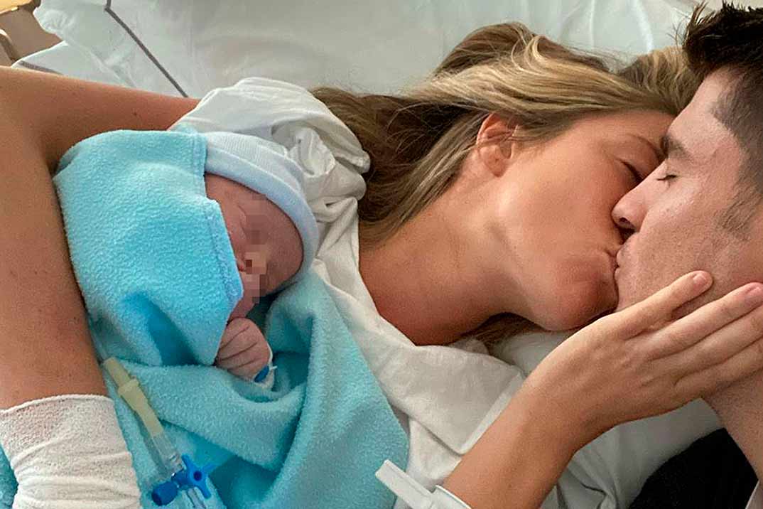 Álvaro Morata y Alice Campello, padres de su tercer hijo