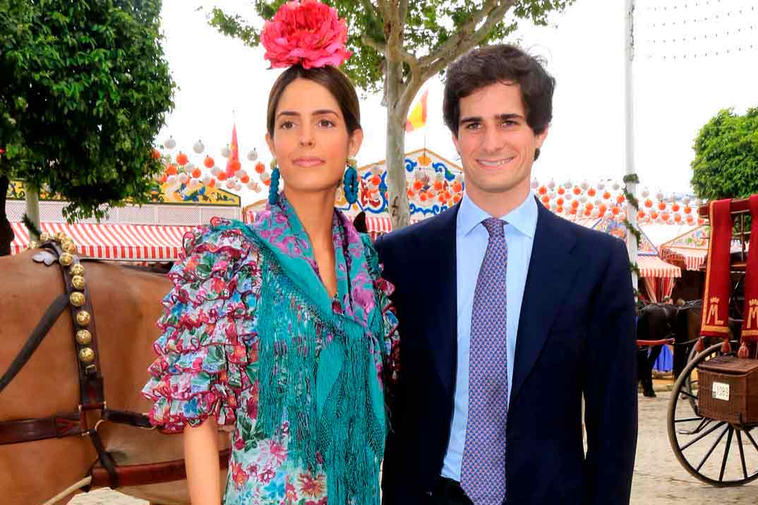 Fernando Fitz-James Stuart y Sofía Palazuelo, padres de una niña