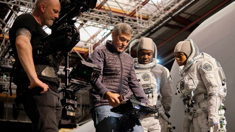 La impactante primera imagen de George Clooney en ‘Cielo de medianoche’