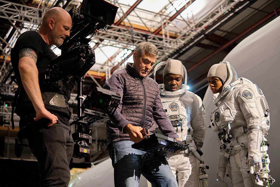 La impactante primera imagen de George Clooney en ‘Cielo de medianoche’