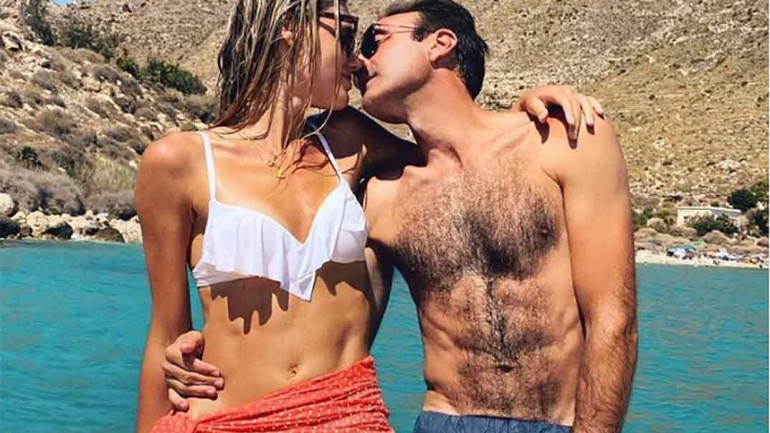 Enrique Ponce y Ana Soria comparten su «penúltimo baño»