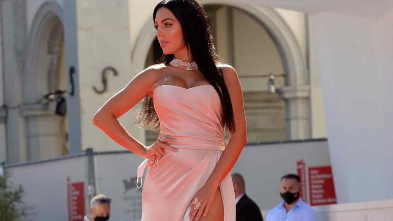 Georgina Rodríguez, la mas sexy sobre la alfombra roja del Festival de Venecia
