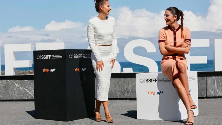Irene Escolar y Bárbara Lennie - Hermanas © Festival de Cine de San Sebastián