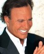 ‘Julio Iglesias. La vida sigue igual’ especial sobre el artista español en Telecinco